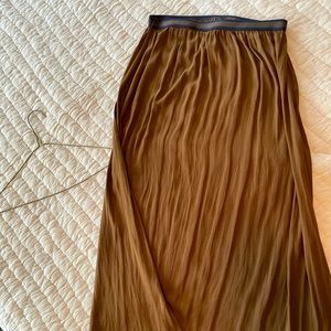 Midi (or maxi depending on your height) skirt